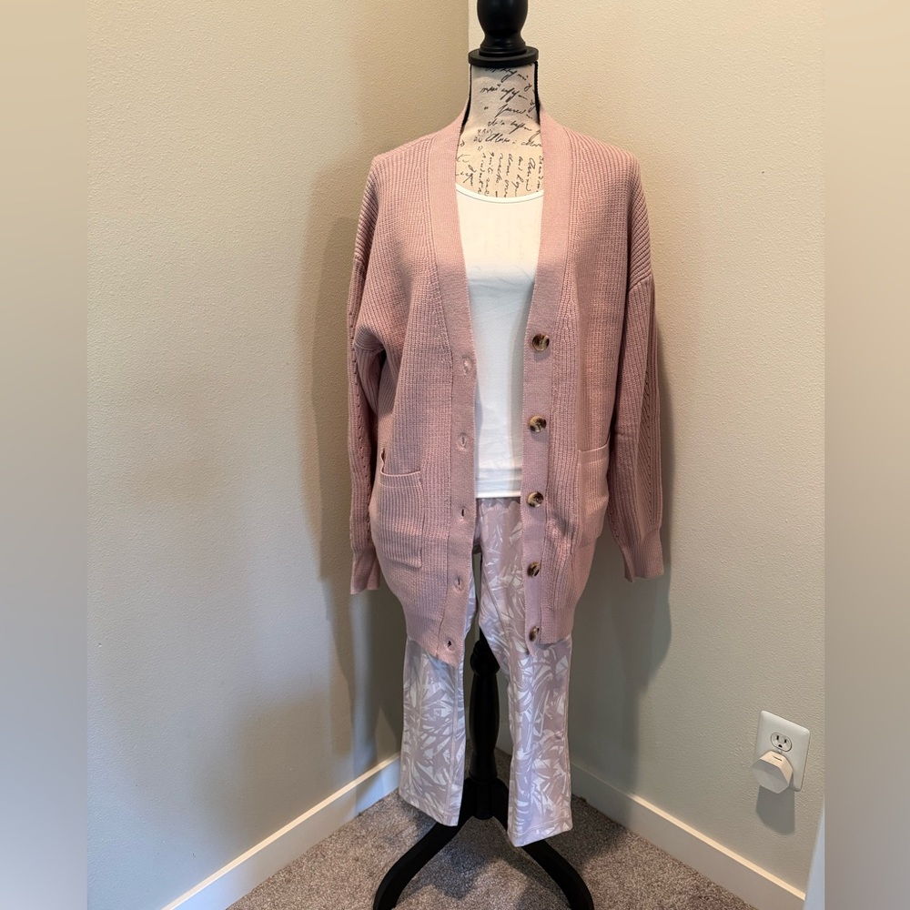 BUNDLE! Sage cardigan, Ekouaer White Long Sleeve, and Lululemon Leggings